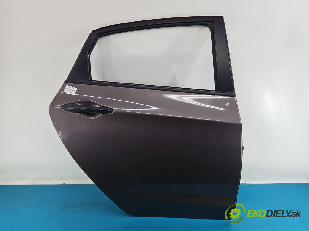 Hyundai I30 II 2012-2016 1.4 16V 100 hp manual 73.2 kW 1396 cm3 5- dveře zadní pravé  (Klika dveří ostatní)