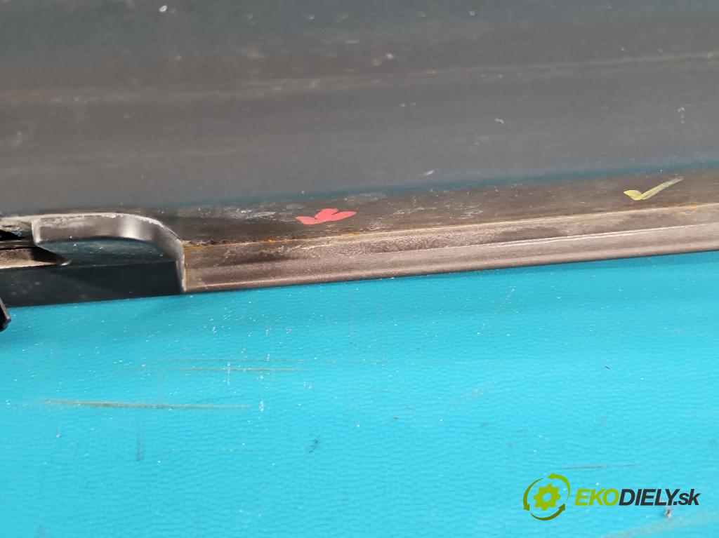 Hyundai I30 II 2012-2016 1.4 16V 100 HP manual 73.2 kW 1396 cm3 5- zadna kufor  (Kapota zadná (kufor))