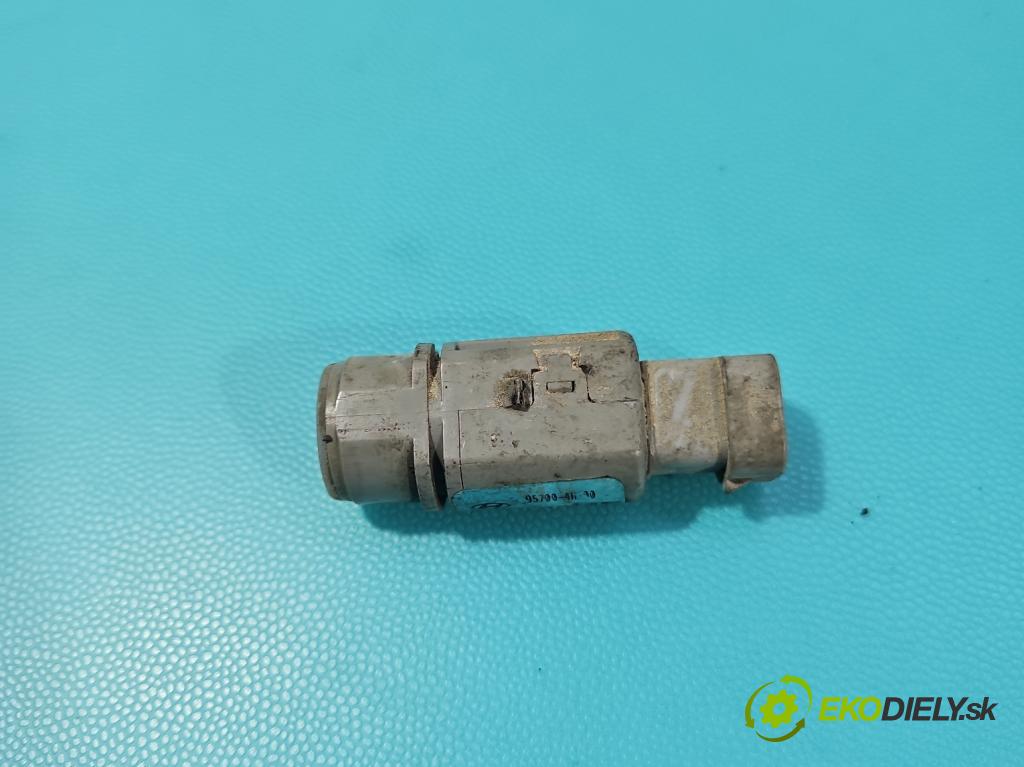 Hyundai H1 II 2007-2023 2.5 crdi 170 HP manual 125 kW 2497 cm3 5- snímač parkovaní: 95700 4H300