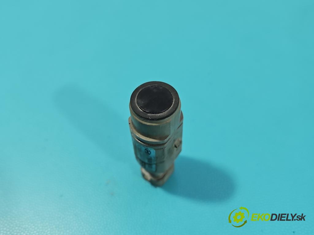 Hyundai H1 II 2007-2023 2.5 crdi 170 HP manual 125 kW 2497 cm3 5- snímač parkovaní: 95700-4H300