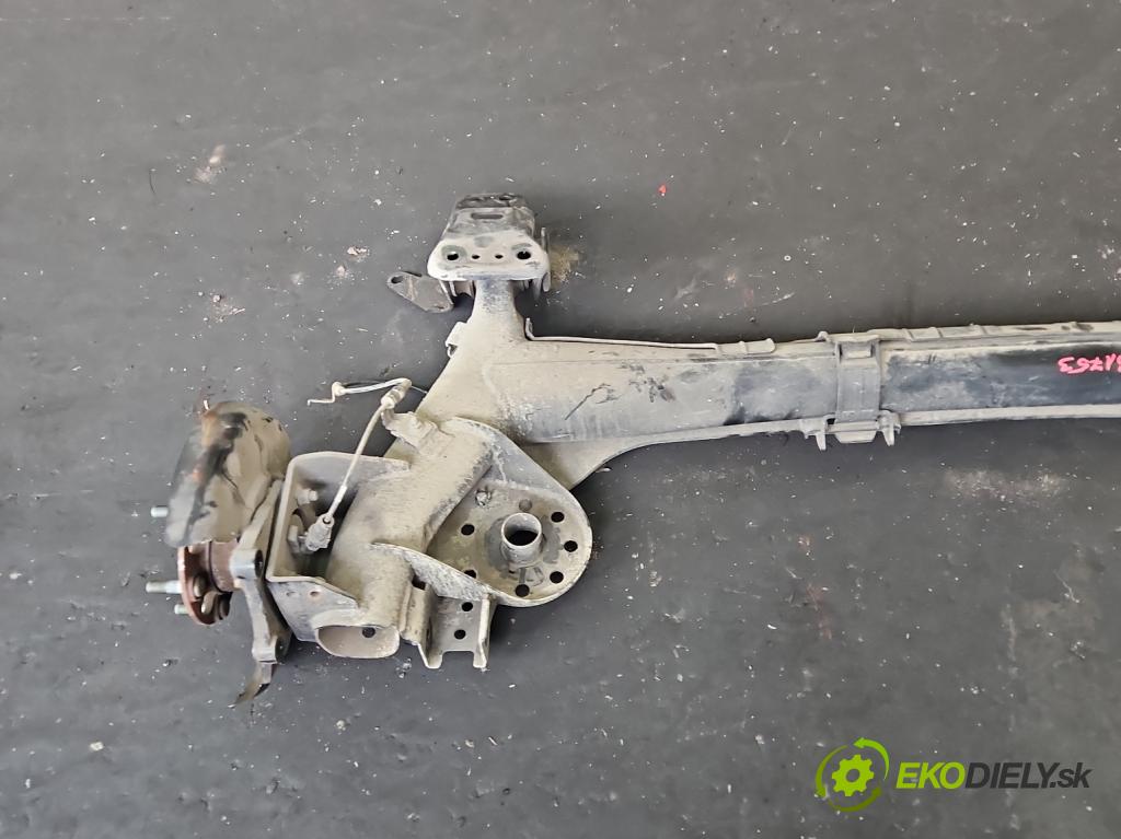 Hyundai Elantra VII 2020- 1.6 16V manual 90.2 kW 1598 cm3 4- zadní výztuha  (Zadní výztuha)