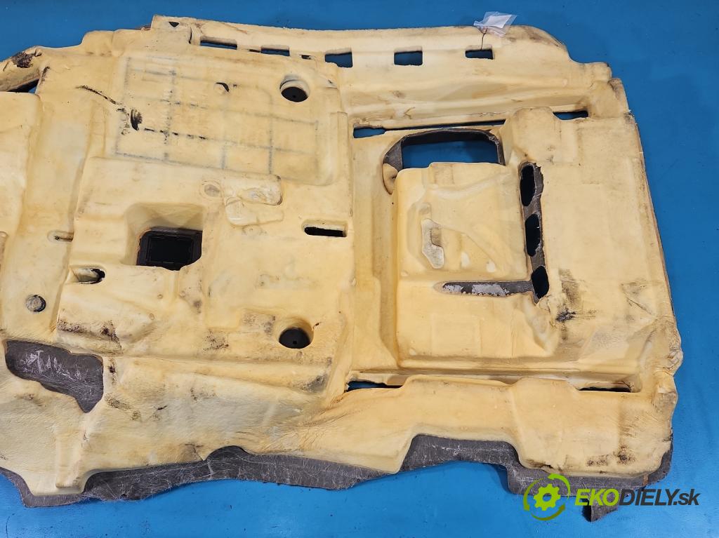 Audi Q7 2015- 3.0 TFSI CRE: 333KM: automatic 245 kW 2995 cm3 5- koberec do auta ostatné 4M0863019