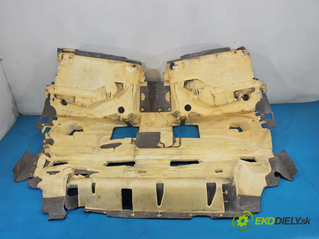 Audi Q7 2015- 3.0 TFSI CRE: 333KM: automatic 245 kW 2995 cm3 5- koberec do auta ostatné 4M0863019