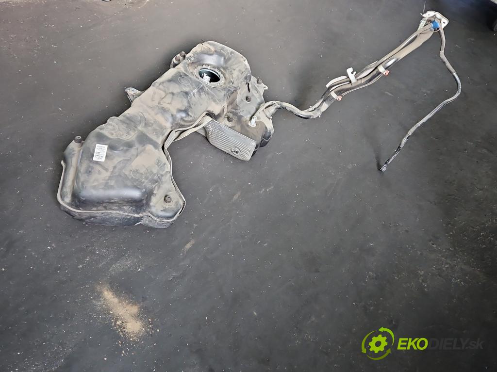 Audi Q7 2015- 3.0 TFSI 333KM: automatic 245 kW 2995 cm3 5- Nádrž: paliva 4M0201021FR (Palivová nádrž)