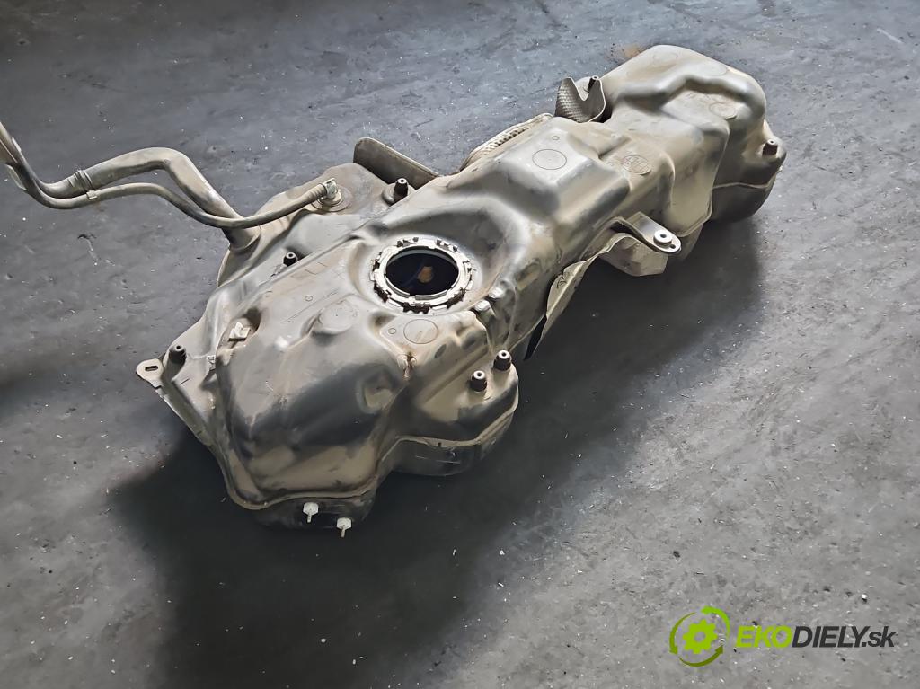 Audi Q7 2015- 3.0 TFSI 333KM: automatic 245 kW 2995 cm3 5- Nádrž: paliva 4M0201021FR (Palivová nádrž)