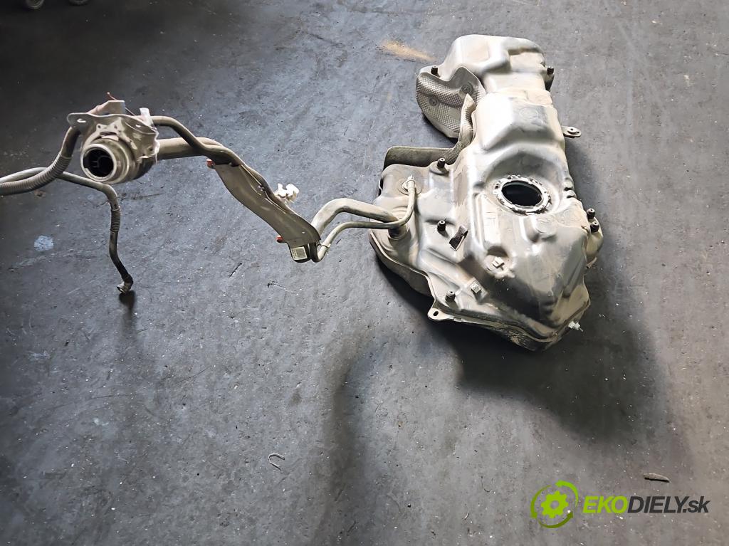 Audi Q7 2015- 3.0 TFSI 333KM: automatic 245 kW 2995 cm3 5- Nádrž: paliva 4M0201021FR (Palivová nádrž)