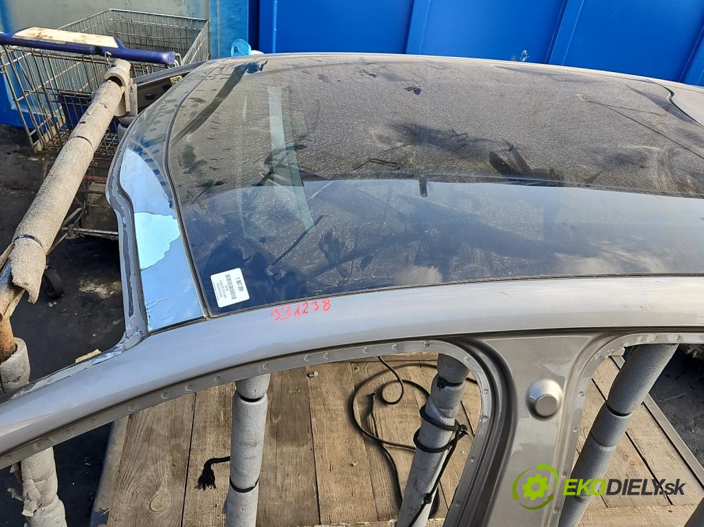 Peugeot 208 I 2012-2019 1.6 hdi 92 HP manual 68 kW 1560 cm3 5- strecha