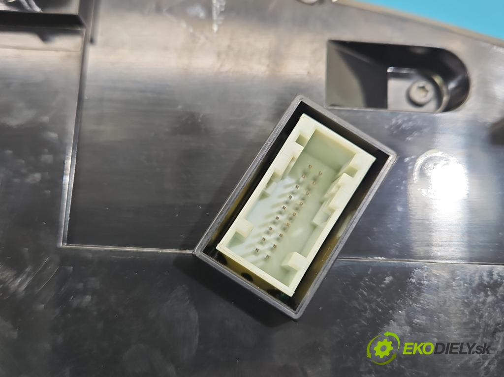 Citroen C3 III 2016-2024 1.2 12V 83 HP manual 61 kW 1199 cm3 5- prístrojovka/ budíky 9832140480 (Prístrojová doska)