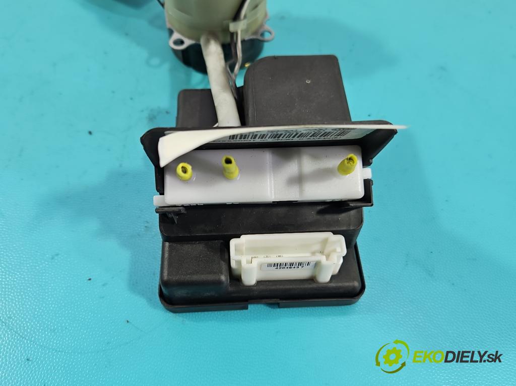 Mercedes A W168 1997-2004 1.6 8V 102 HP manual 75 kW 1598 cm3 5- Centrální: zámek: A1688000348