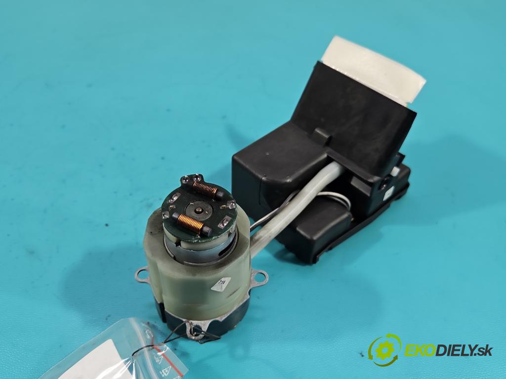 Mercedes A W168 1997-2004 1.6 8V 102 HP manual 75 kW 1598 cm3 5- Centrální: zámek: A1688000348