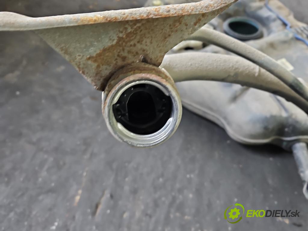 Peugeot 508 II 2018- 1.6 16V 181KM automatic 133 kW 1598 cm3 4- Nádrž: paliva 9827963580 (Palivová nádrž)