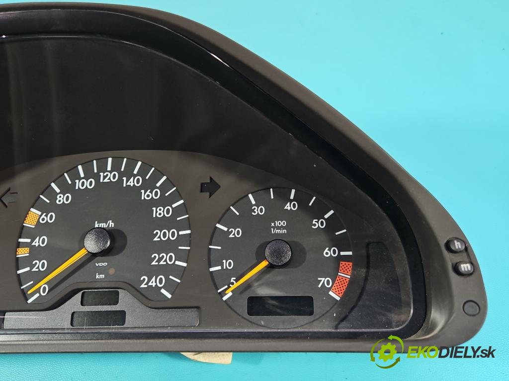 Mercedes E W210 1995-2002 2.0 8V 136hp manual 100 kW 1998 cm3 4- Přístrojová deska  (Přístrojová deska)