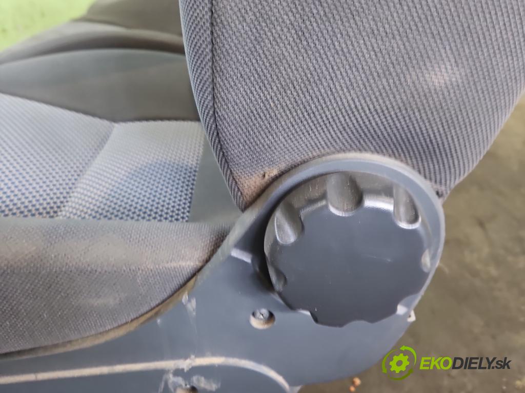 Peugeot Boxer II 2006-2018 2.2 hdi 120 hp manual 88 kW 2198 cm3 5- Sedadlo zadní levý III