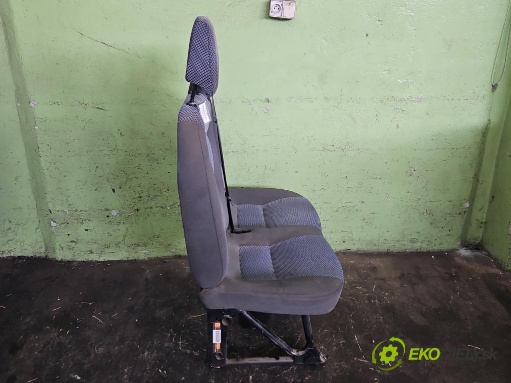 Peugeot Boxer II 2006-2018 2.2 hdi 120 hp manual 88 kW 2198 cm3 5- Sedadlo pravý  (Sedadlo)