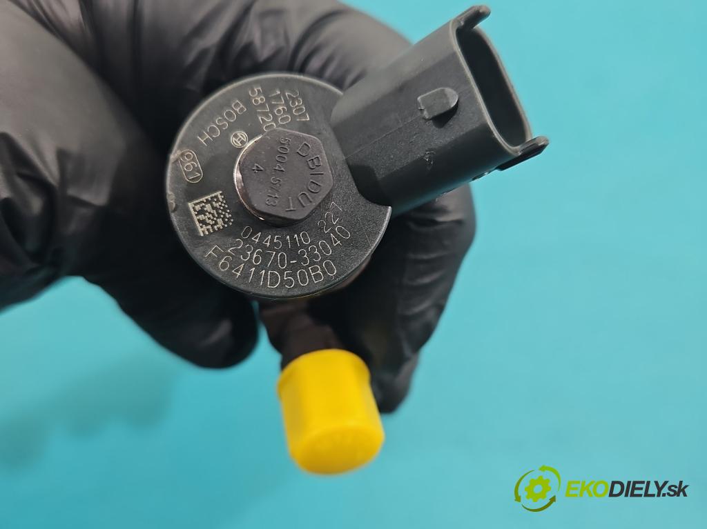 Toyota Corolla E12 2001-2009 1.4 D4D 90 HP manual 66 kW 1364 cm3 5- vstrek 0445110227 (Vstrekovač paliva)