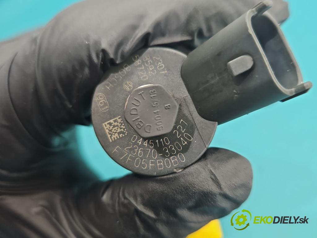 Toyota Corolla E12 2001-2009 1.4 D4D 90 HP manual 66 kW 1364 cm3 5- vstrek 0445110227 (Vstrekovač paliva)