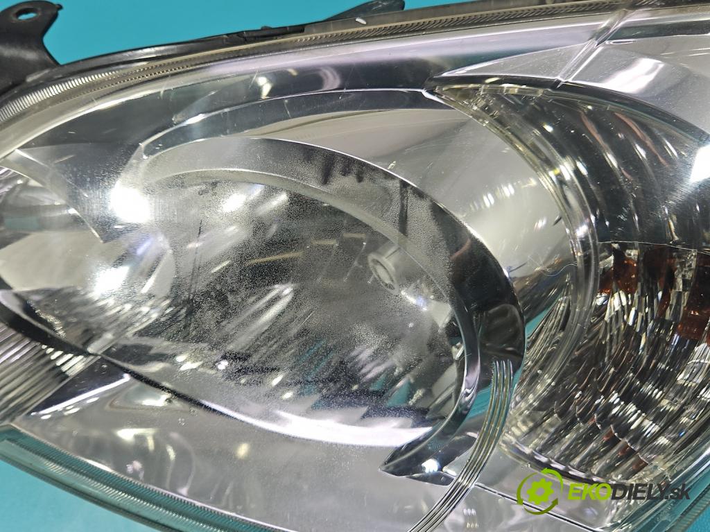 Toyota Corolla E12 2001-2009 1.4 D4D 90 HP manual 66 kW 1364 cm3 5- Reflektor: ľavý  (Kľučka dverí ostatné)