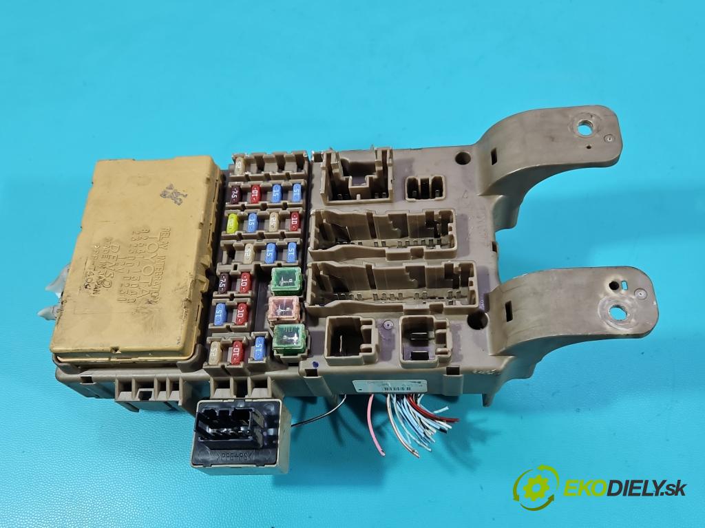 Toyota Corolla E12 2001-2009 1.4 D4D 90 hp manual 66 kW 1364 cm3 5- řídící jednotka motoru 0281011734