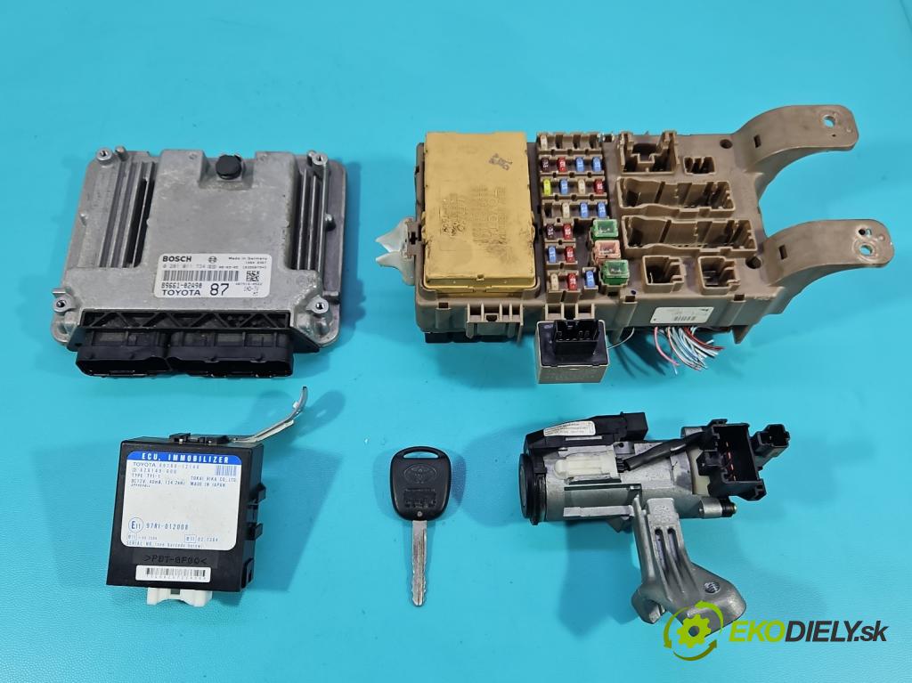 Toyota Corolla E12 2001-2009 1.4 D4D 90 hp manual 66 kW 1364 cm3 5- řídící jednotka motoru 0281011734