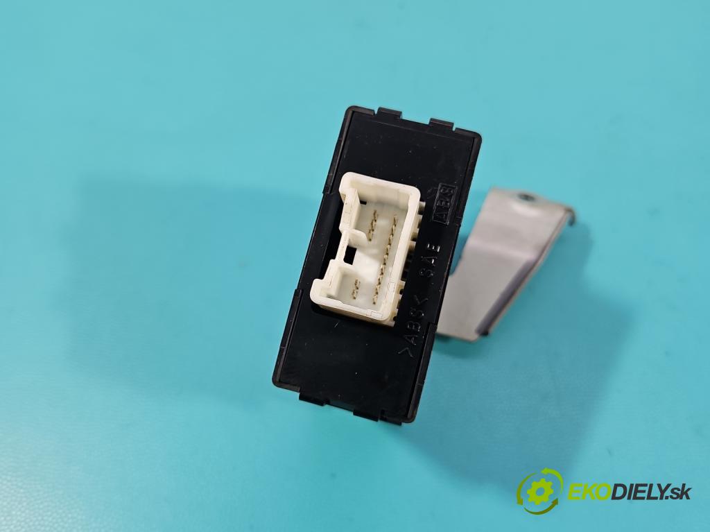 Toyota Corolla E12 2001-2009 1.4 D4D 90 hp manual 66 kW 1364 cm3 5- řídící jednotka motoru 0281011734