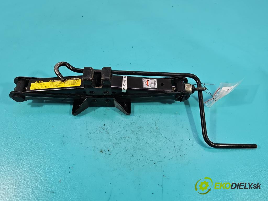 Toyota Corolla E12 2001-2009 1.4 D4D 90 HP manual 66 kW 1364 cm3 5- mechanizmus okna automobilovy