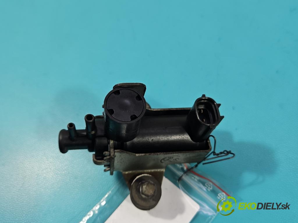 Toyota Corolla E12 2001-2009 1.4 D4D 90 HP manual 66 kW 1364 cm3 5- ventil podtlaku 25819-33030 (Ventil)