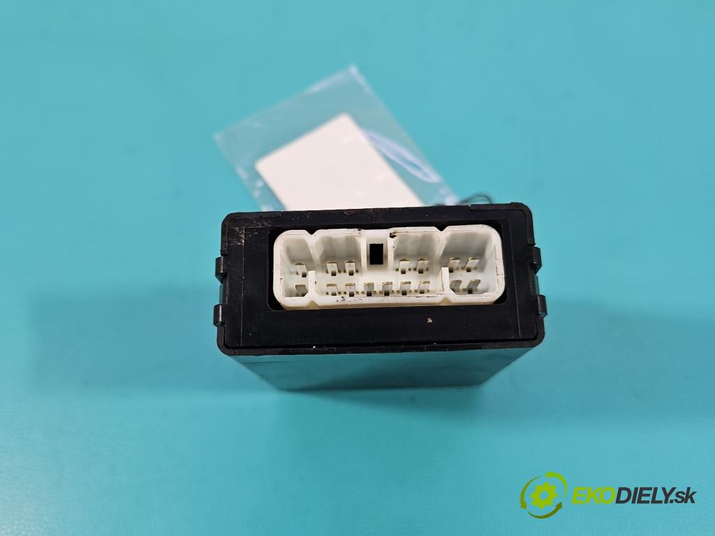 Toyota Corolla E12 2001-2009 1.4 D4D 90 hp manual 66 kW 1364 cm3 5- řídící jednotka 88650-0W010