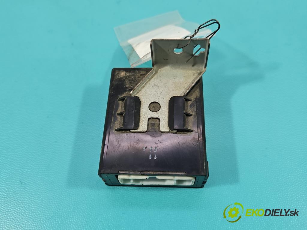 Toyota Corolla E12 2001-2009 1.4 D4D 90 hp manual 66 kW 1364 cm3 5- řídící jednotka 88650-0W010