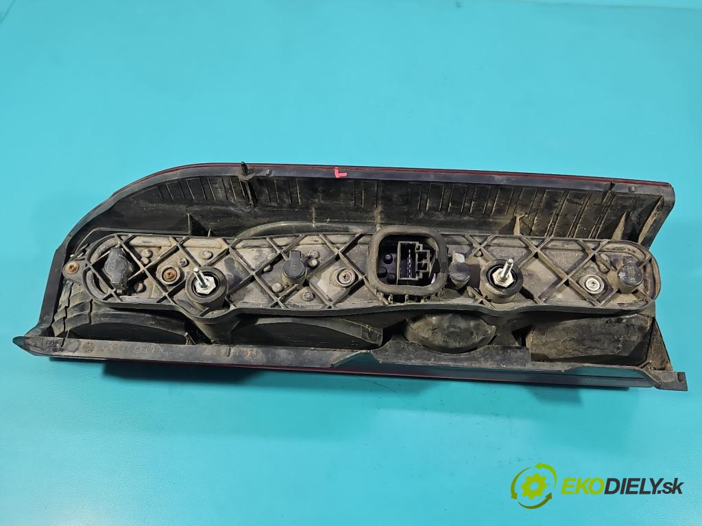 Peugeot Boxer II 2006-2018 2.2 hdi 120 HP manual 88 kW 2198 cm3 5- svetlo / reflektor zadné ľavé  (Kľučka dverí ostatné)