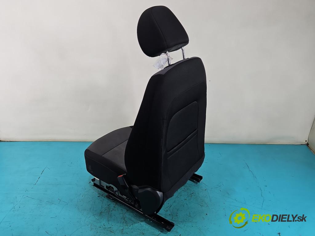 Hyundai i20 II 2014 -2020 1.2 16V 84KM manual 62 kW 1248 cm3 5- Sedadlo pravý  (Sedadlo)