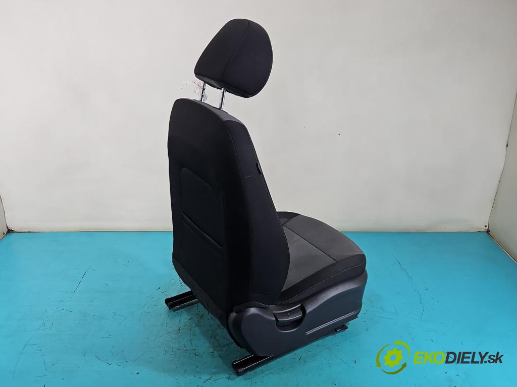 Hyundai i20 II 2014 -2020 1.2 16V 84KM manual 62 kW 1248 cm3 5- Sedadlo pravý  (Sedadlo)