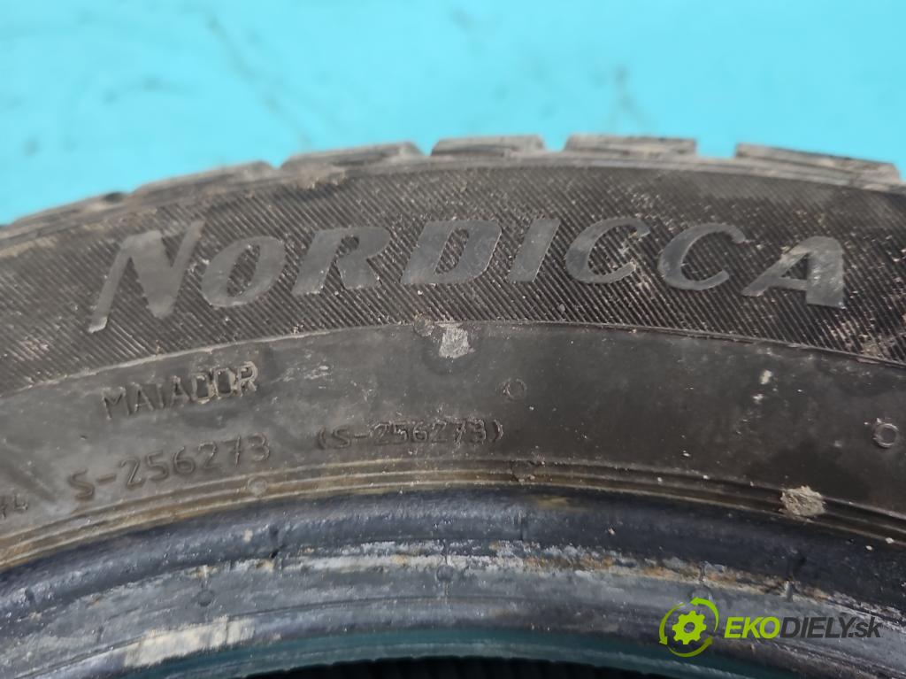 Mercedes A W168 1997-2004 1.6 8V 102 HP manual 75 kW 1598 cm3 5- pneumatika zimné 4ks komplet