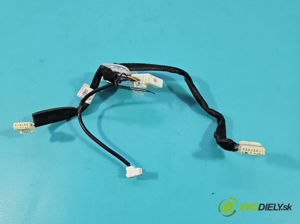 Hyundai Elantra VII 2020- 1.6 16V manual 90.2 kW 1598 cm3 4- Zväzok: ostatné 56190-AA000