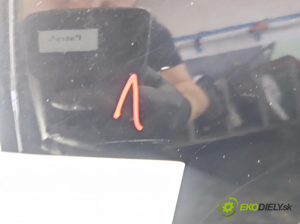 Citroen C3 III 2016-2024 1.2 12V 83 hp manual 61 kW 1199 cm3 5- dveře zadní levé  (Klika dveří ostatní)