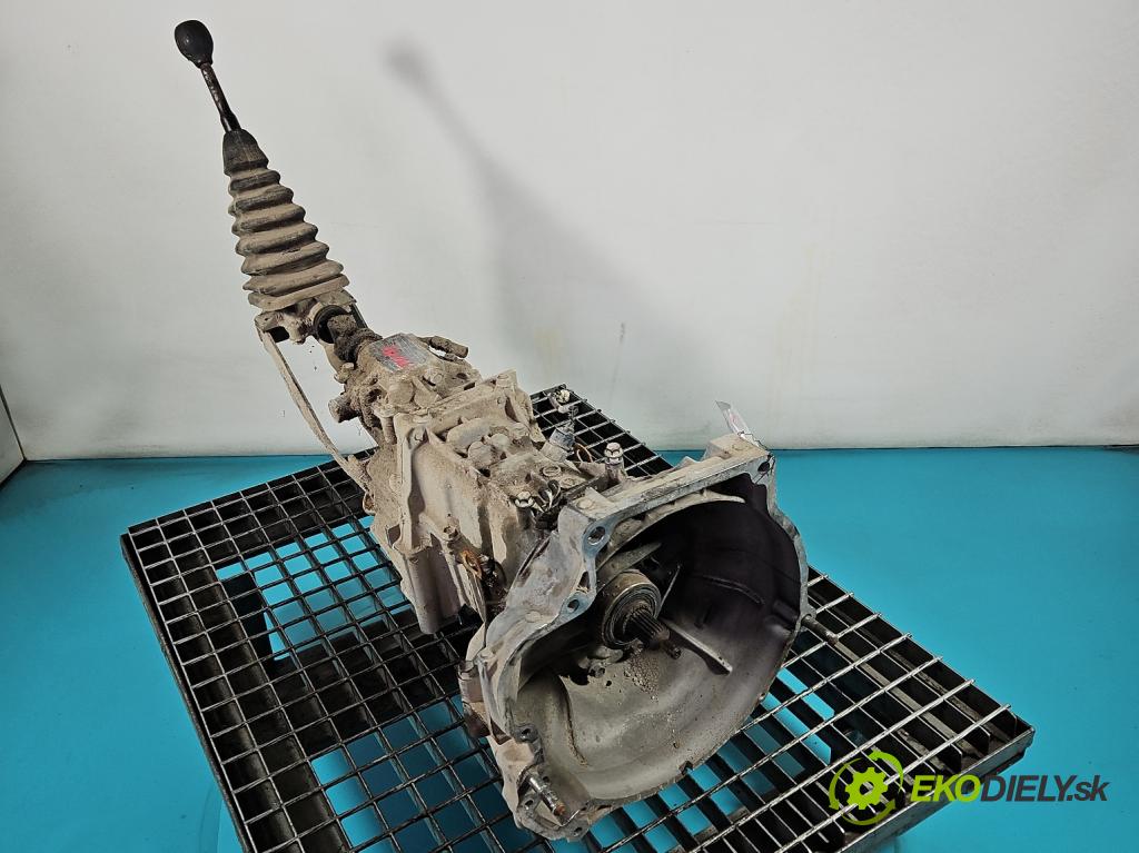 Suzuki Samurai 1.3 16V 64 hp manual 47 kW 1315 cm3 3- převodovka stupňová manual 