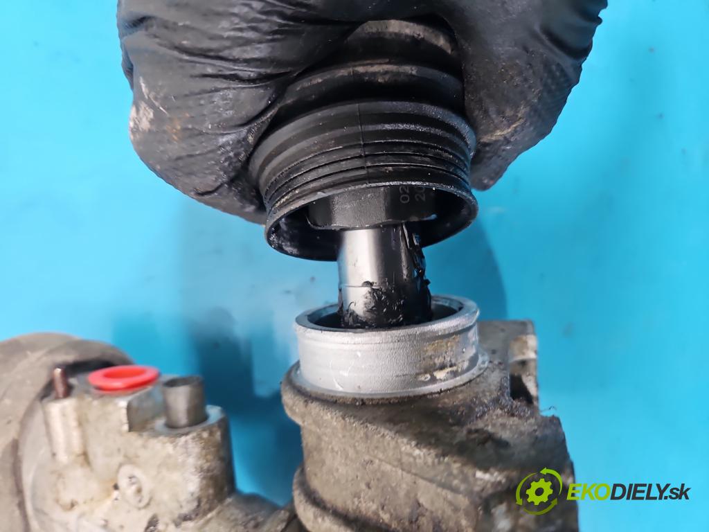 Seat Toledo II 1998-2004 1.6 16V 105 HP manual 77 kW 1598 cm3 4- Ozubené kolo: volant