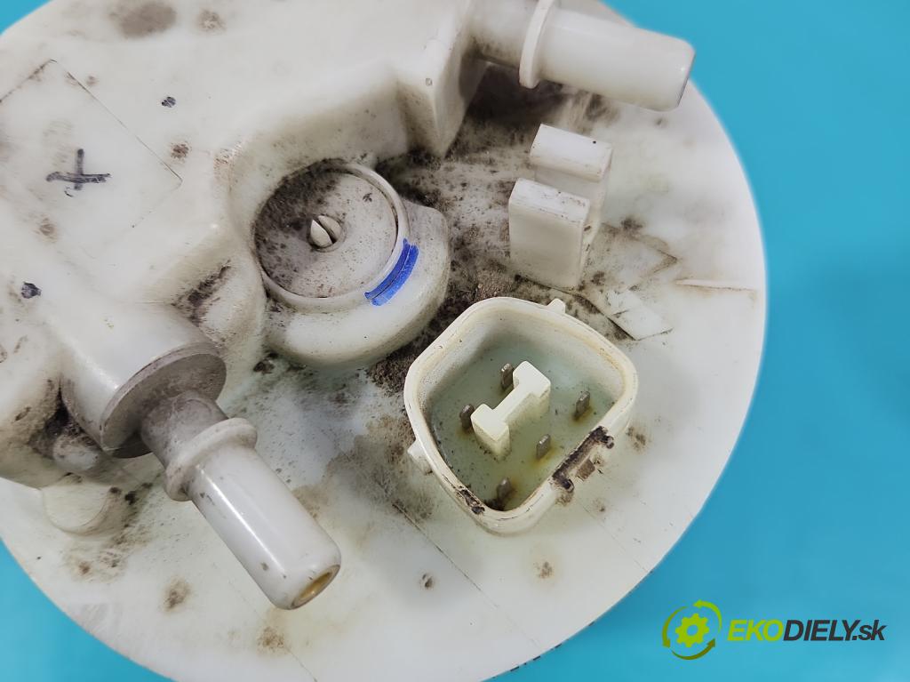 Mitsubishi Space star 1.8 16V 111KM manual 82 kW 1834 cm3 5- čerpadlo palivo