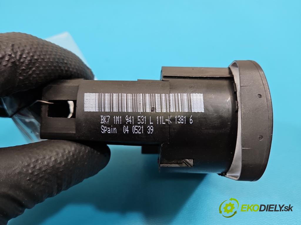 Seat Toledo II 1998-2004 1.6 16V 105 HP manual 77 kW 1598 cm3 4- prepínač světla: na doska: 1M1941531L