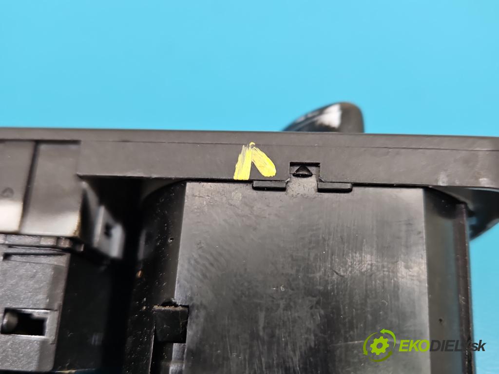 Seat Toledo II 1998-2004 1.6 16V 105 HP manual 77 kW 1598 cm3 4- prepínač světla: na doska: 1M1941531L