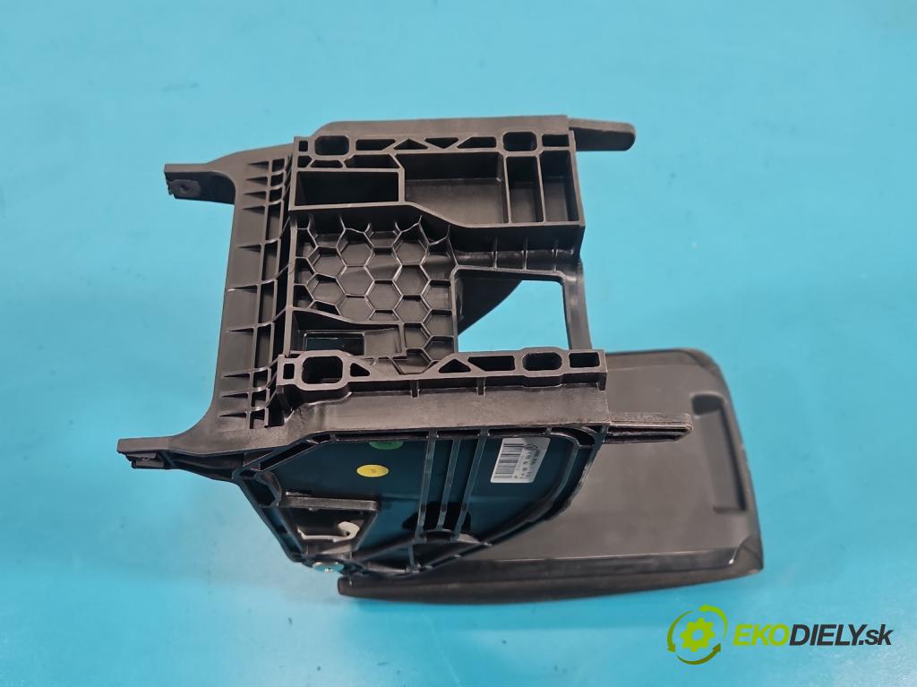 Skoda Octavia III 2013- 1.5 TSI 150 hp manual 110 kW 1498 cm3 5- loketní opěrka 5E0864207 (Loketní opěrka)