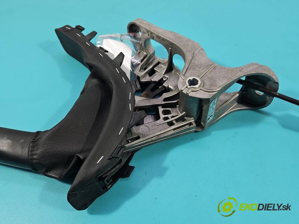 Skoda Octavia III 2013- 1.5 TSI 150 HP manual 110 kW 1498 cm3 5- Páka: brzda: ručný 5E0711301D