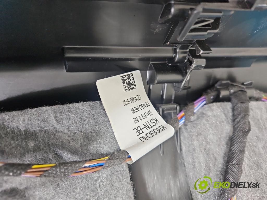 Skoda Octavia III 2013- 1.5 TSI 150 HP manual 110 kW 1498 cm3 5- radiator CZ443350-0050 (Radiátor kúrenia)