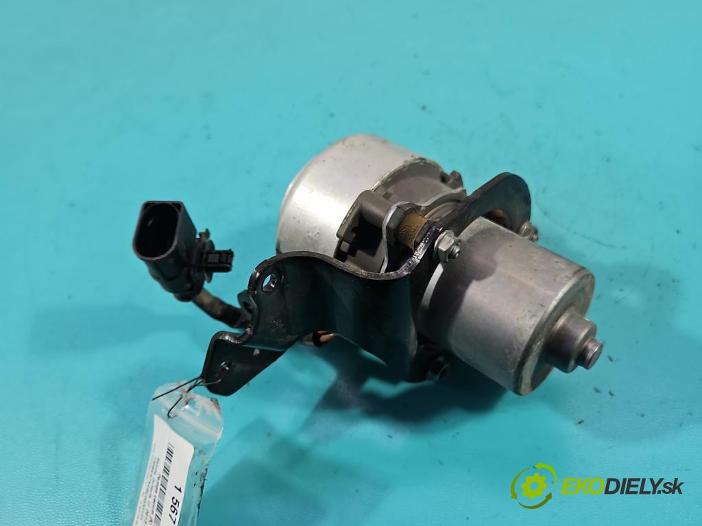 Skoda Octavia III 2013- 1.5 TSI 150 hp manual 110 kW 1498 cm3 5- čerpadlo vákuum 5Q0612181