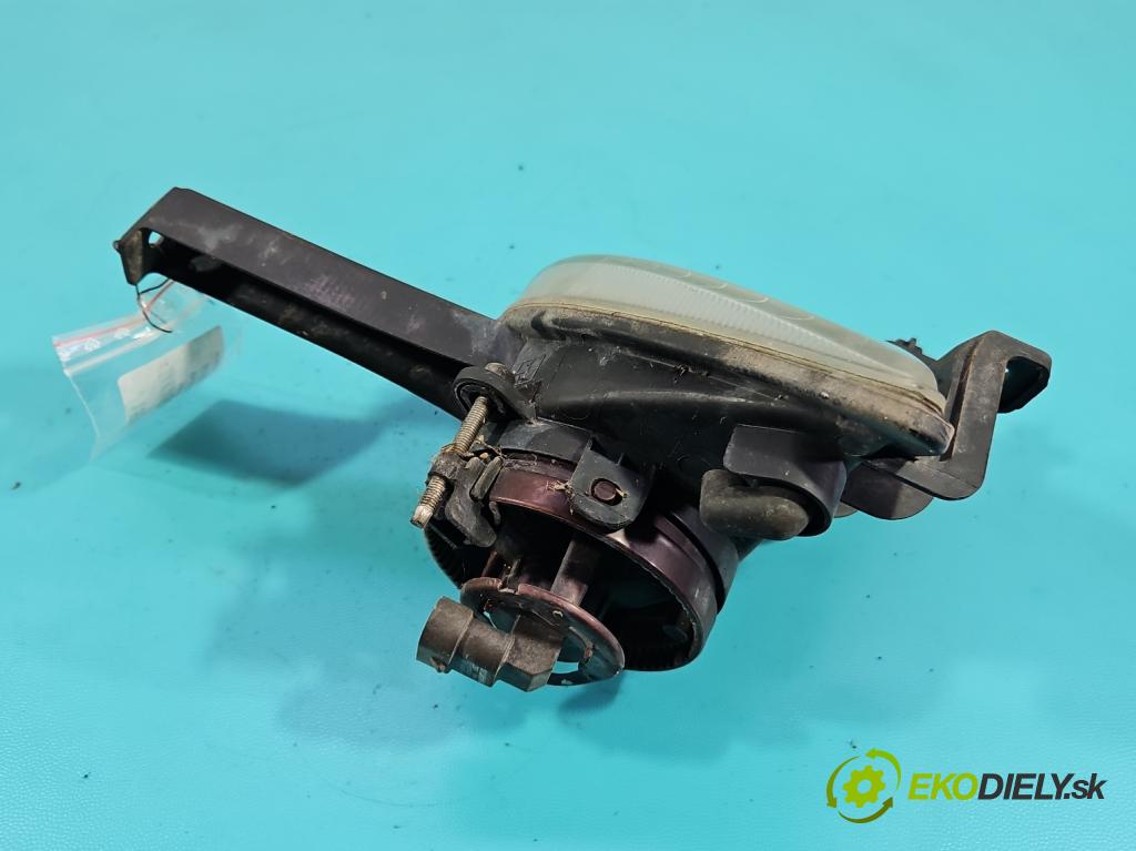 Mitsubishi Space star 1.8 16V 111KM manual 82 kW 1834 cm3 5- Halogen ľavý 301-156279 (Kľučka dverí ostatné)