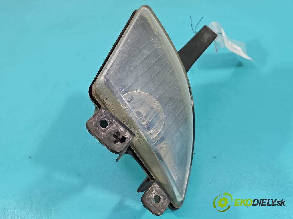 Mitsubishi Space star 1.8 16V 111KM manual 82 kW 1834 cm3 5- Halogen pravý 301-156280 (Kľučka dverí ostatné)