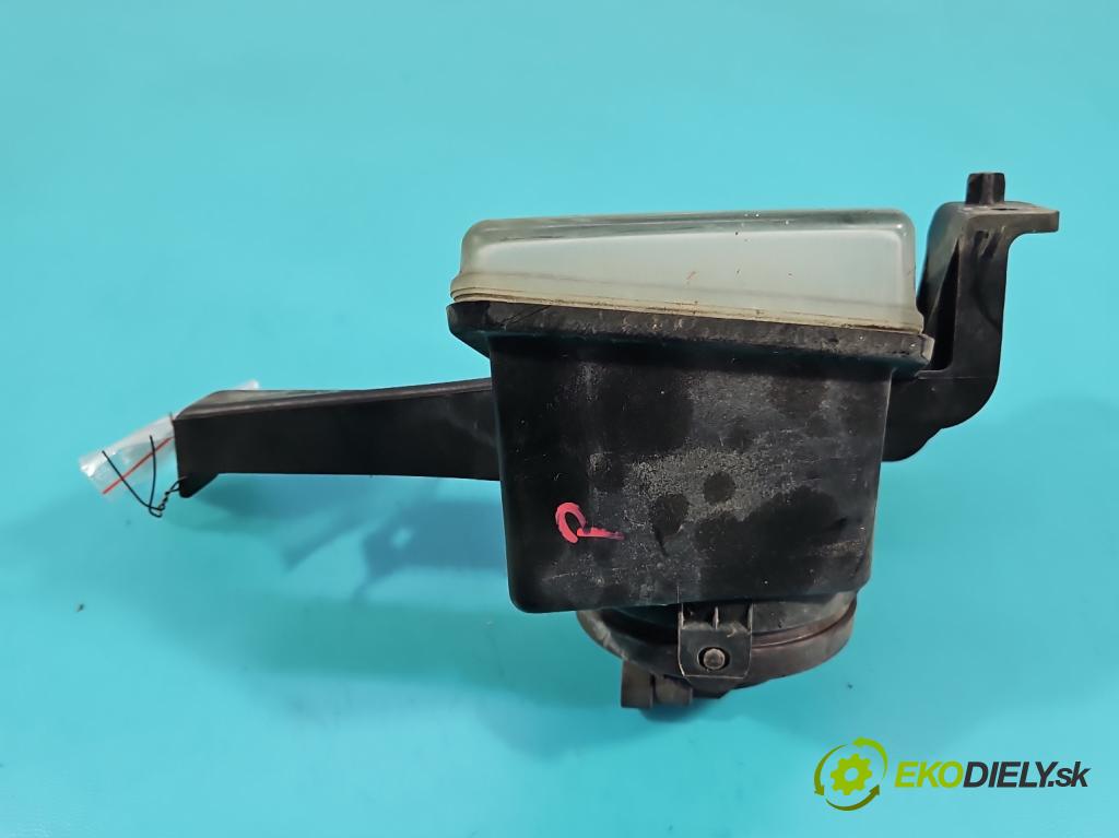 Mitsubishi Space star 1.8 16V 111KM manual 82 kW 1834 cm3 5- Halogen pravý 301-156280 (Kľučka dverí ostatné)