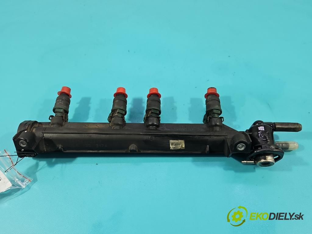 Audi A3 8L 1996-2003 1.6 SR 102 HP manual 75 kW 1595 cm3 3- vstrek 037906031AA (Vstrekovač paliva)