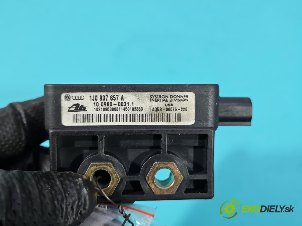 Audi A3 8L 1996-2003 1.6 SR 102 HP manual 75 kW 1595 cm3 3- snímač ESP 1J1907637A