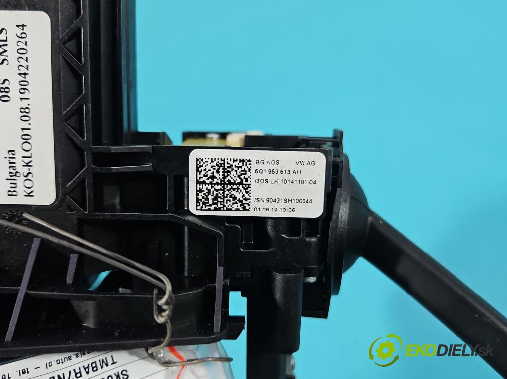 Skoda Octavia III 2013- 1.5 TSI 150 HP manual 110 kW 1498 cm3 5- prepínač komplex: 5Q1953507B (Prepínacie páčky pod volantom)