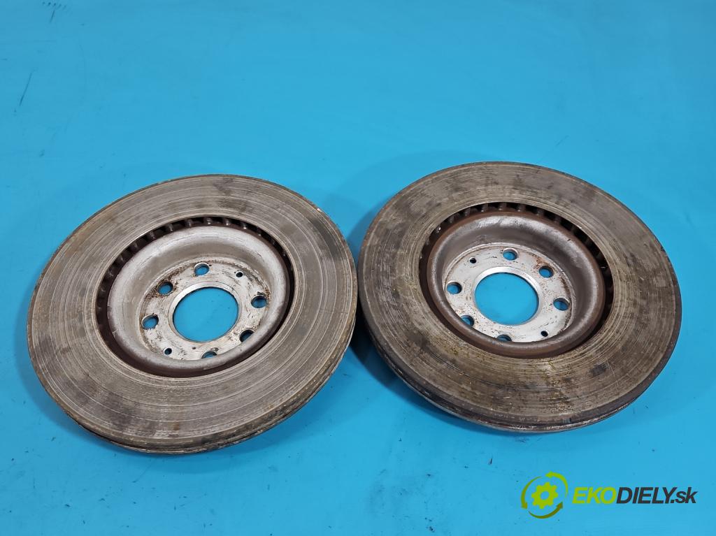 Fiat Punto Grande 1.3 jtd 90 HP manual 66 kW 1248 cm3 5- Štíty: brzdové predné